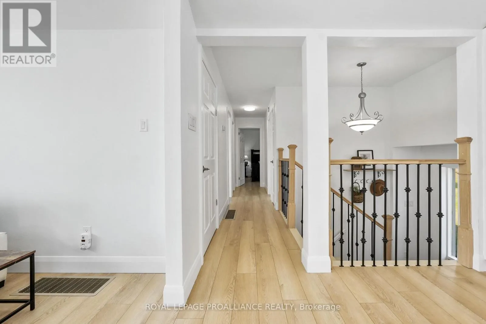 269 HILLSIDE DRIVE