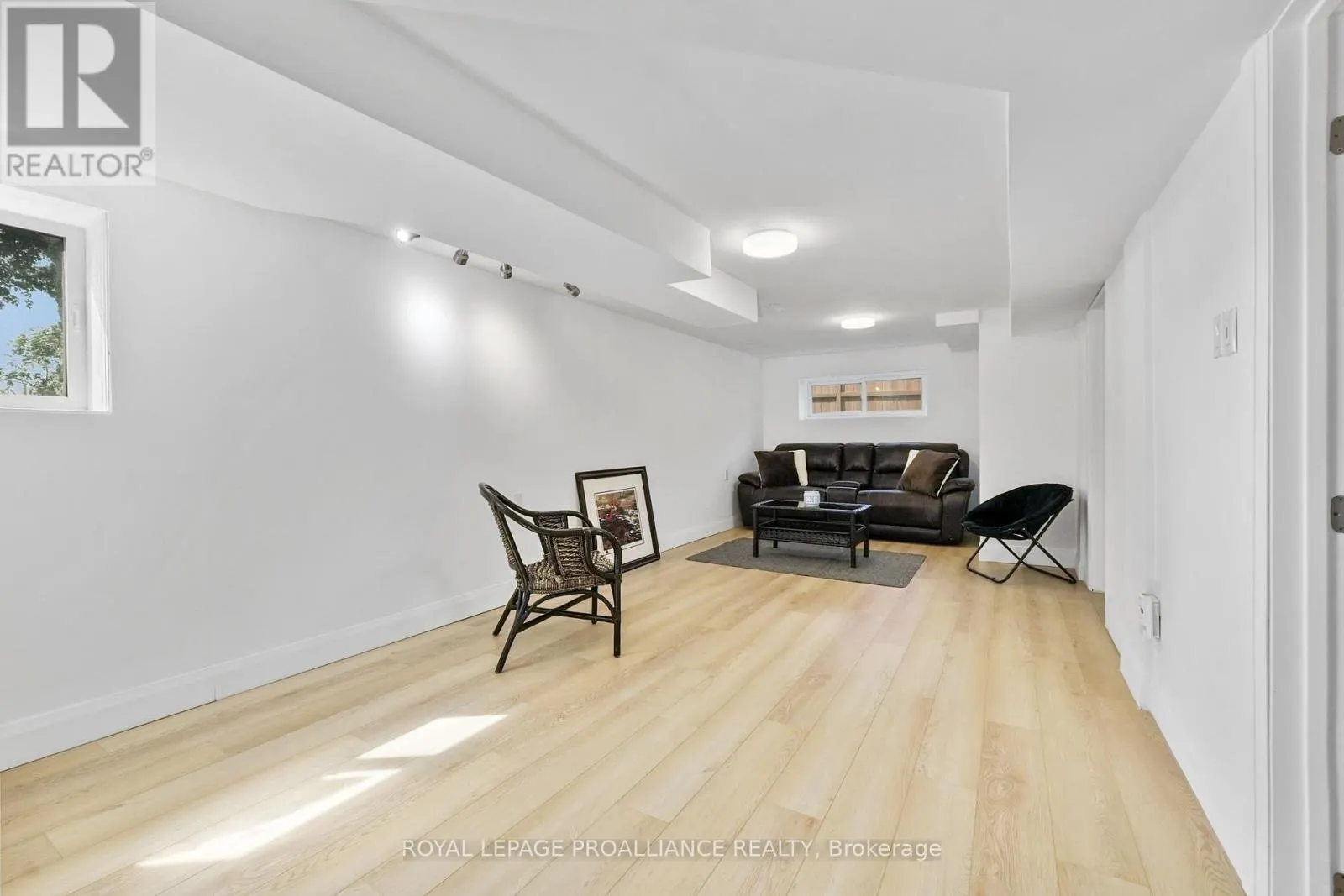 269 HILLSIDE DRIVE