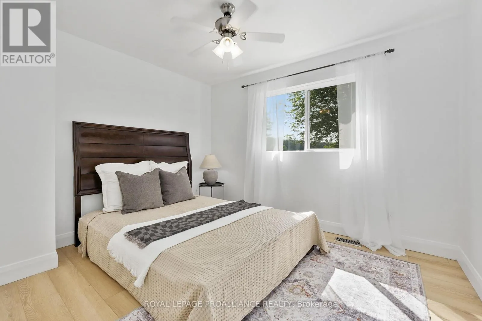 269 HILLSIDE DRIVE