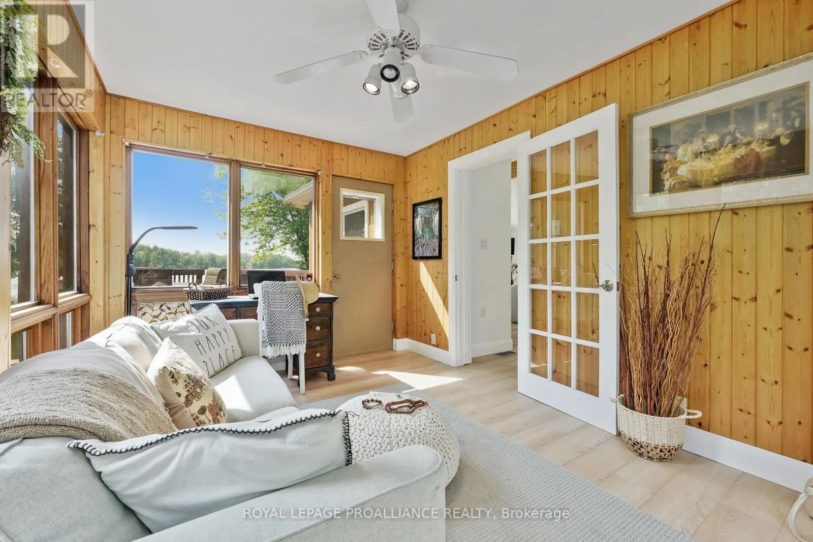 269 HILLSIDE DRIVE