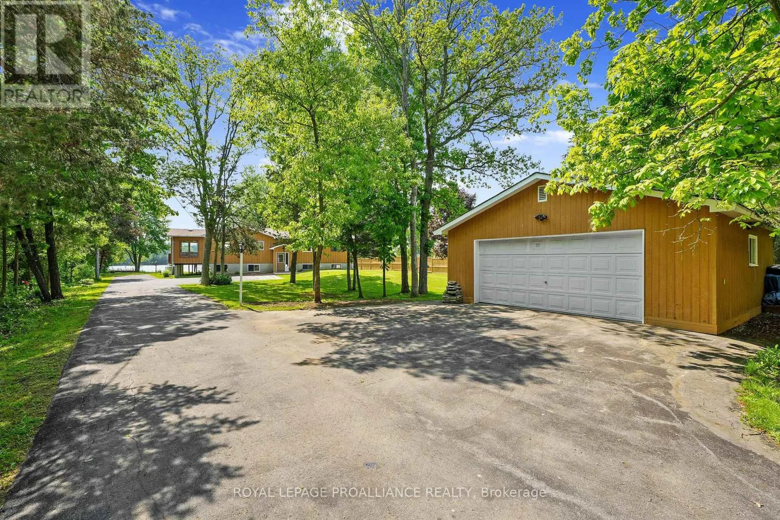 269 HILLSIDE DRIVE