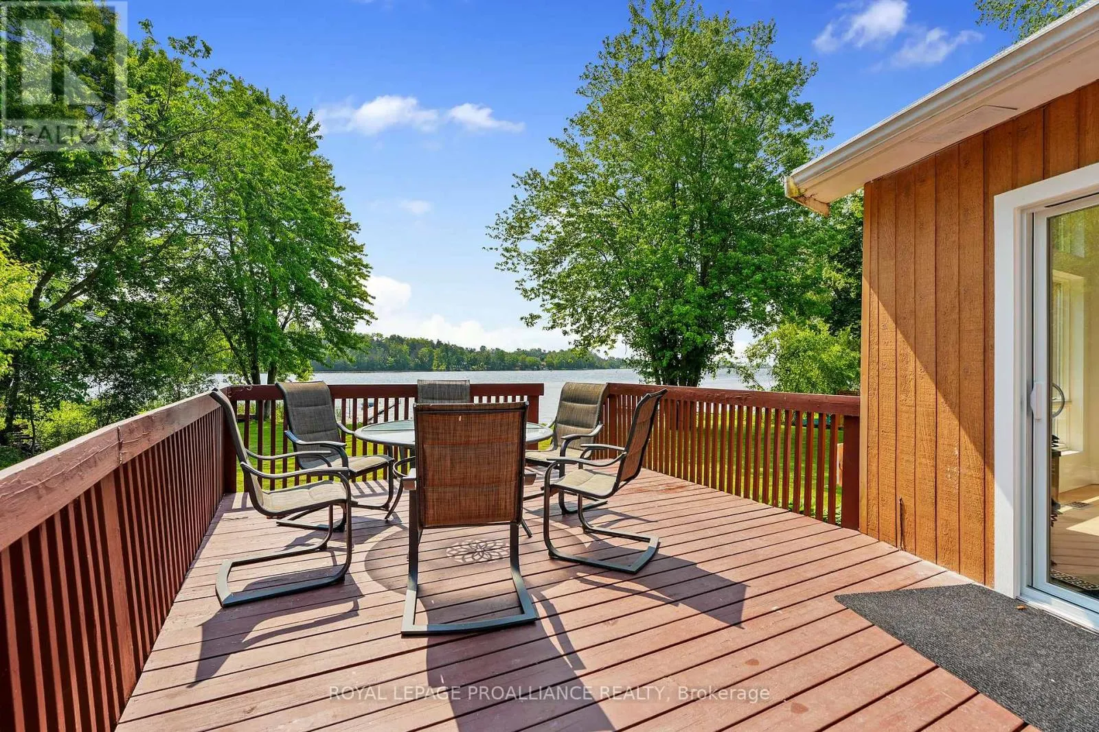 269 HILLSIDE DRIVE