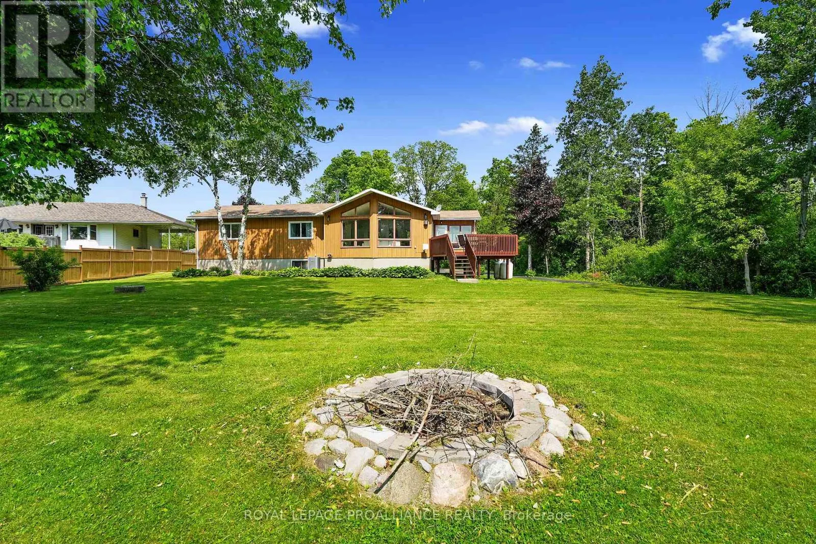 269 HILLSIDE DRIVE
