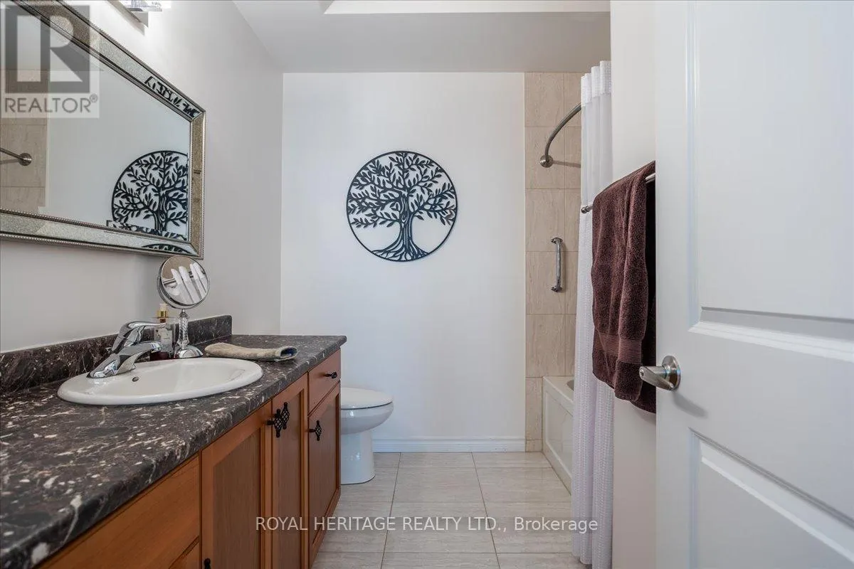 111 - 29 LAKEWOOD CRESCENT, #111