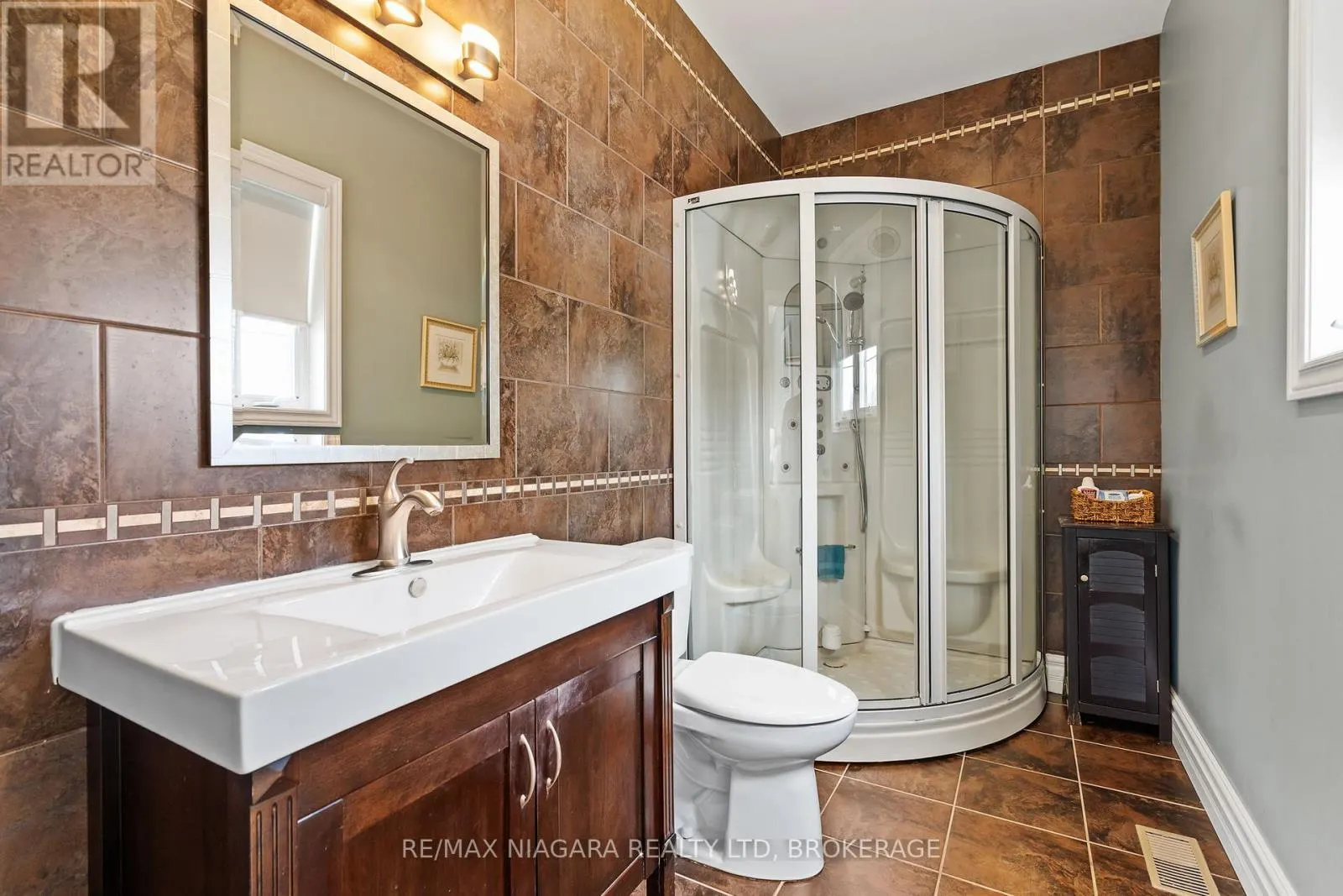 47 ROSEMOUNT AVENUE