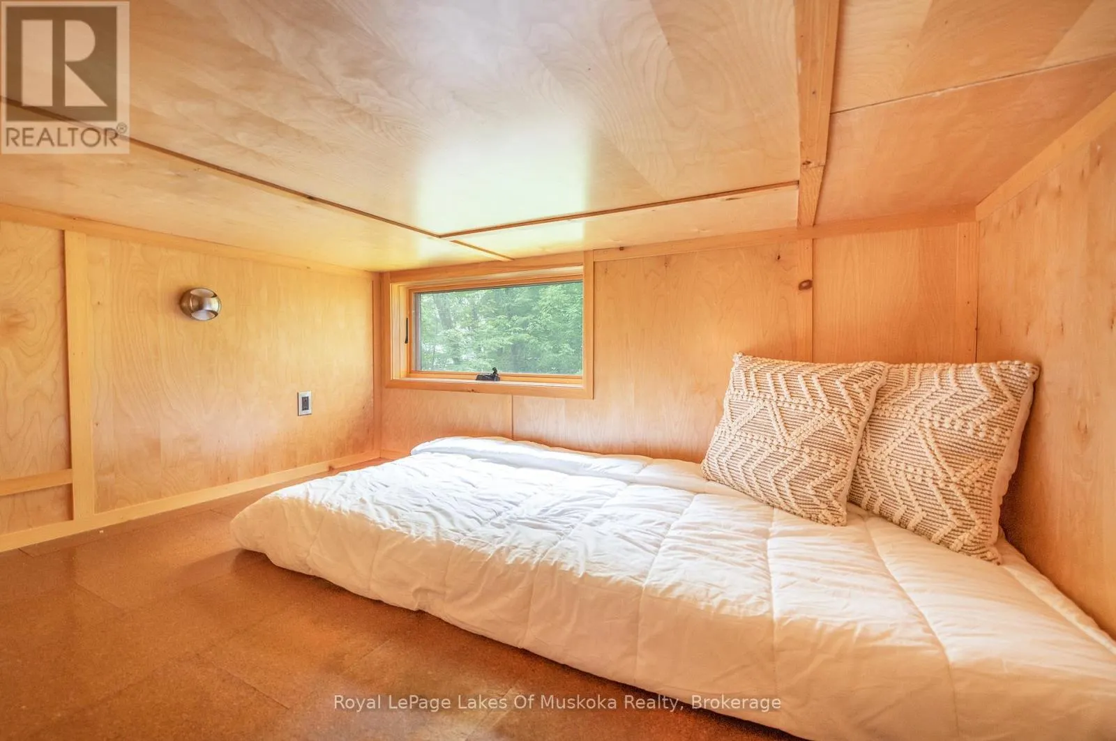 484 BIG ISLAND S