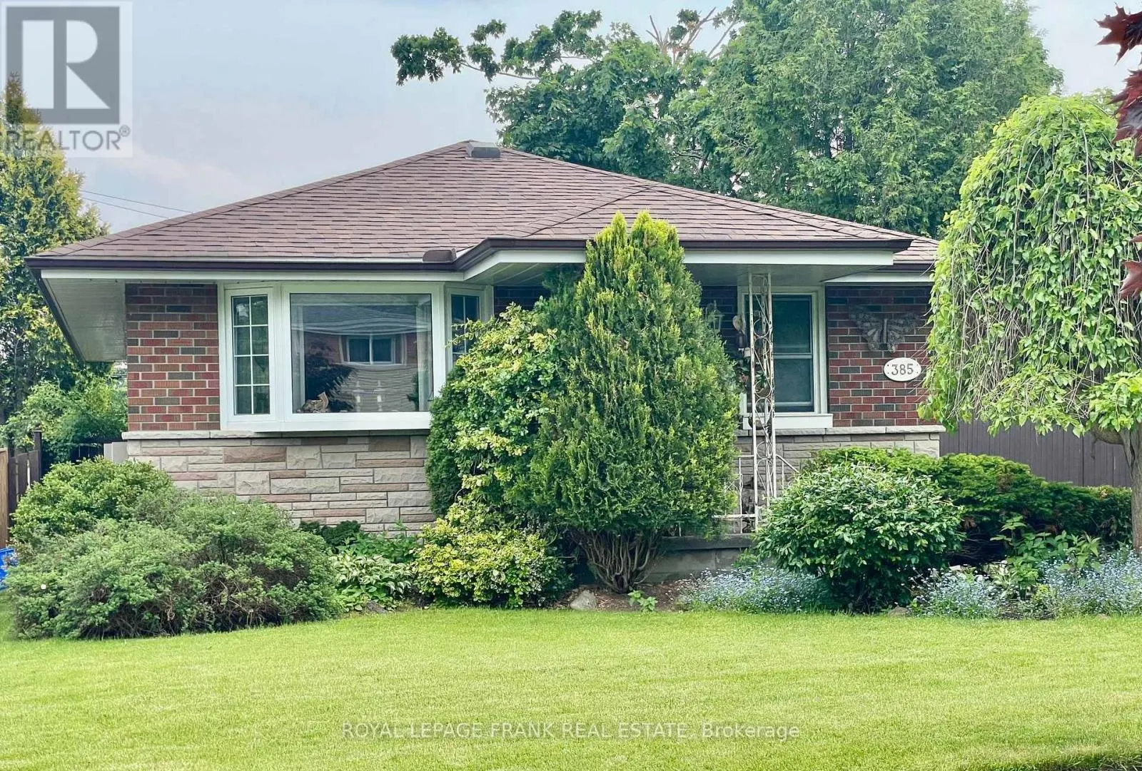 385 BELLEVUE STREET