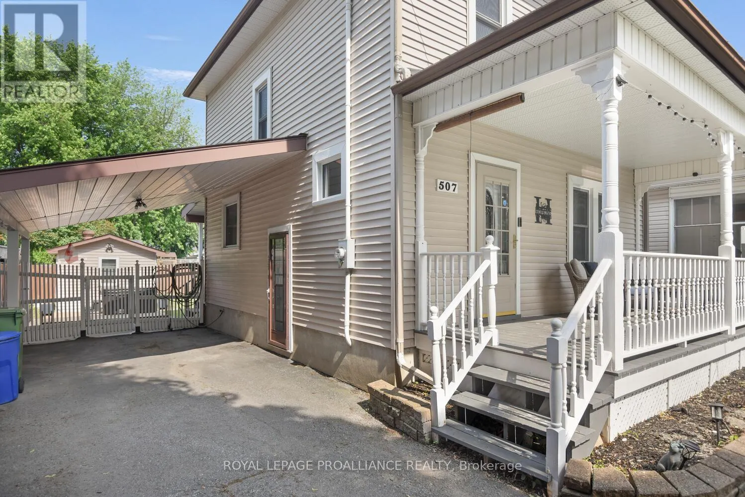 507 ADOLPHUS STREET
