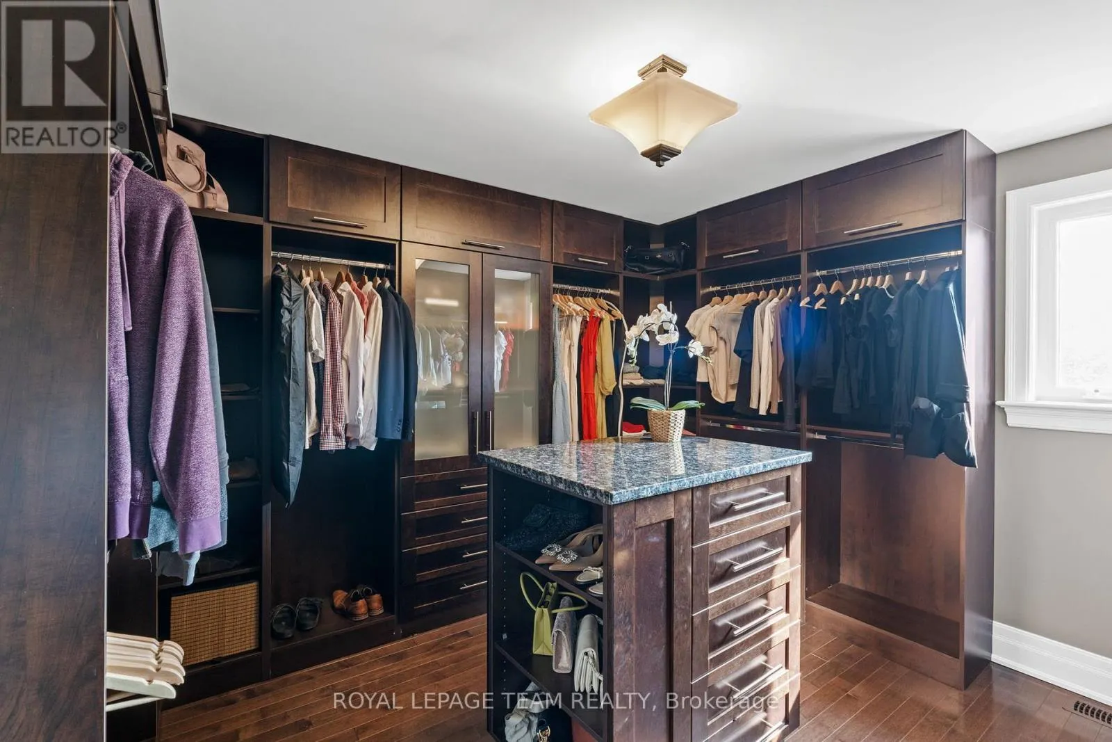6132 PEBBLEWOODS DRIVE