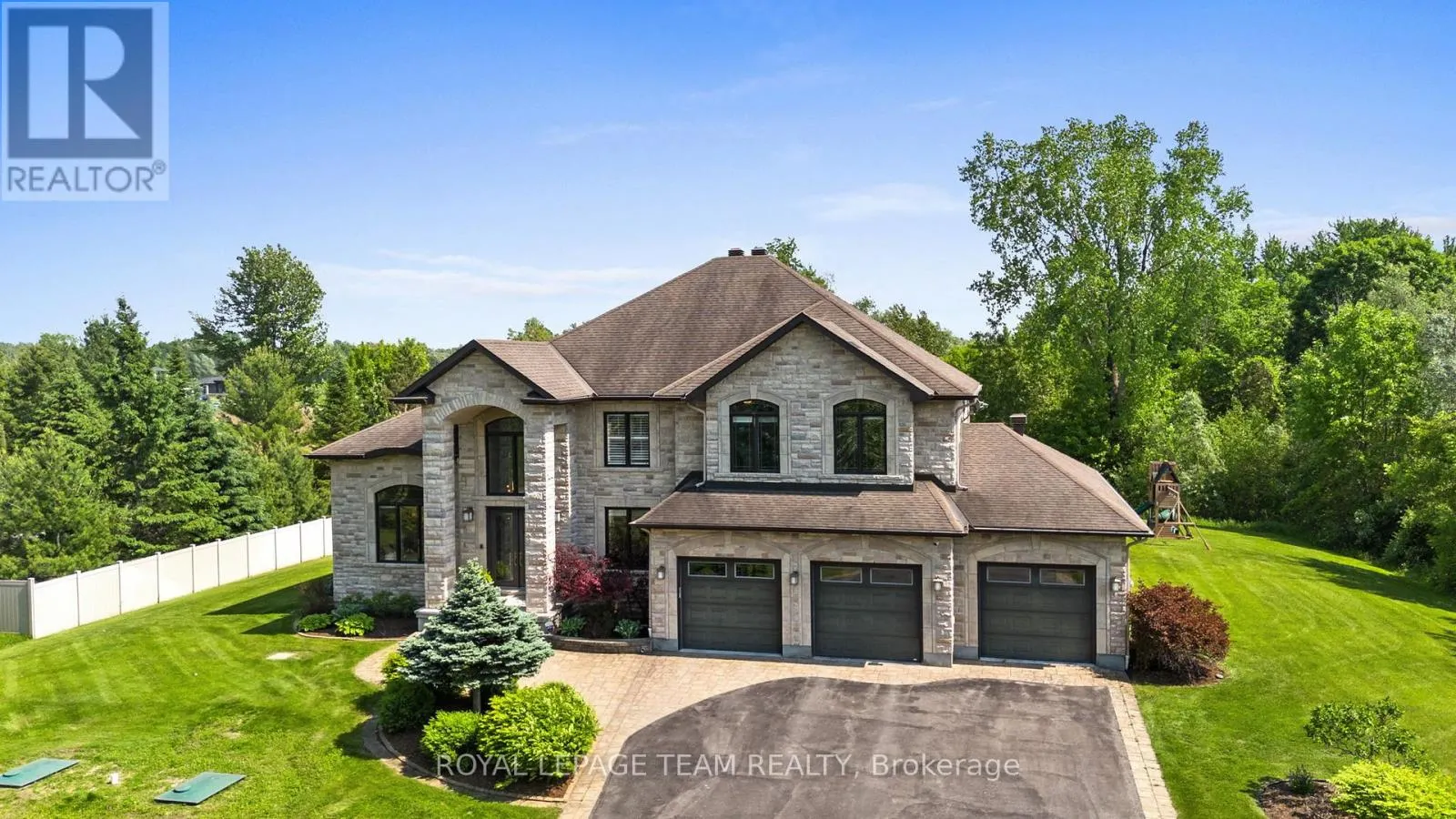 6132 PEBBLEWOODS DRIVE