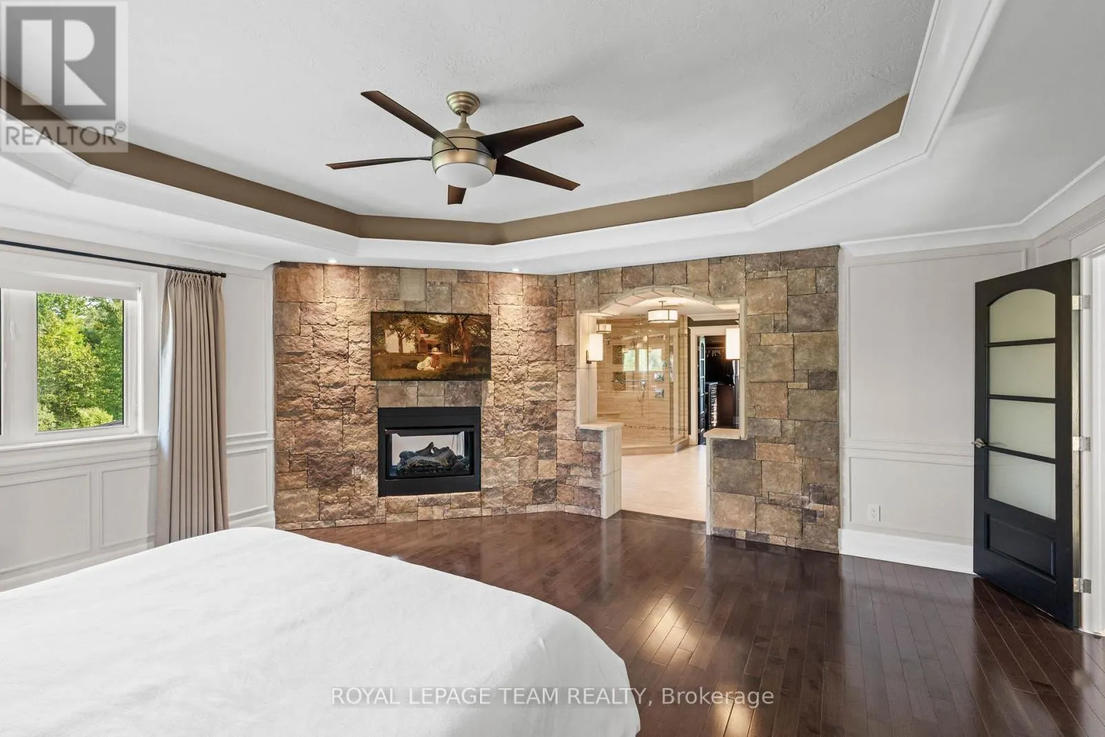 6132 PEBBLEWOODS DRIVE