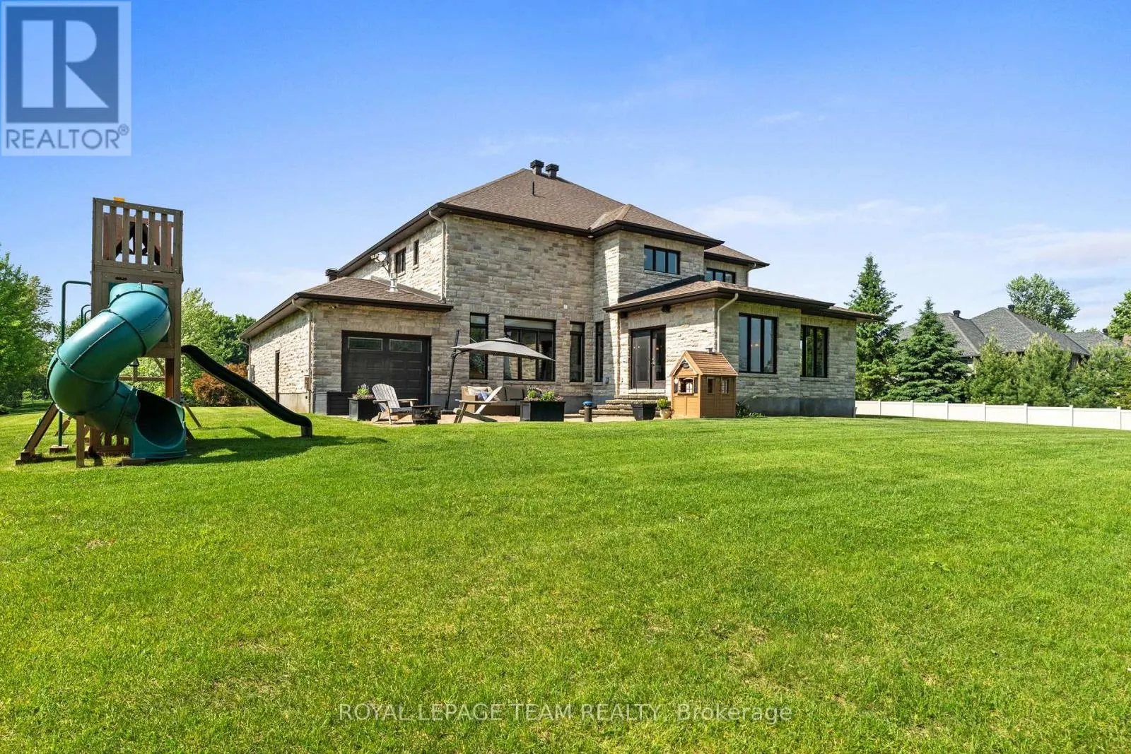 6132 PEBBLEWOODS DRIVE