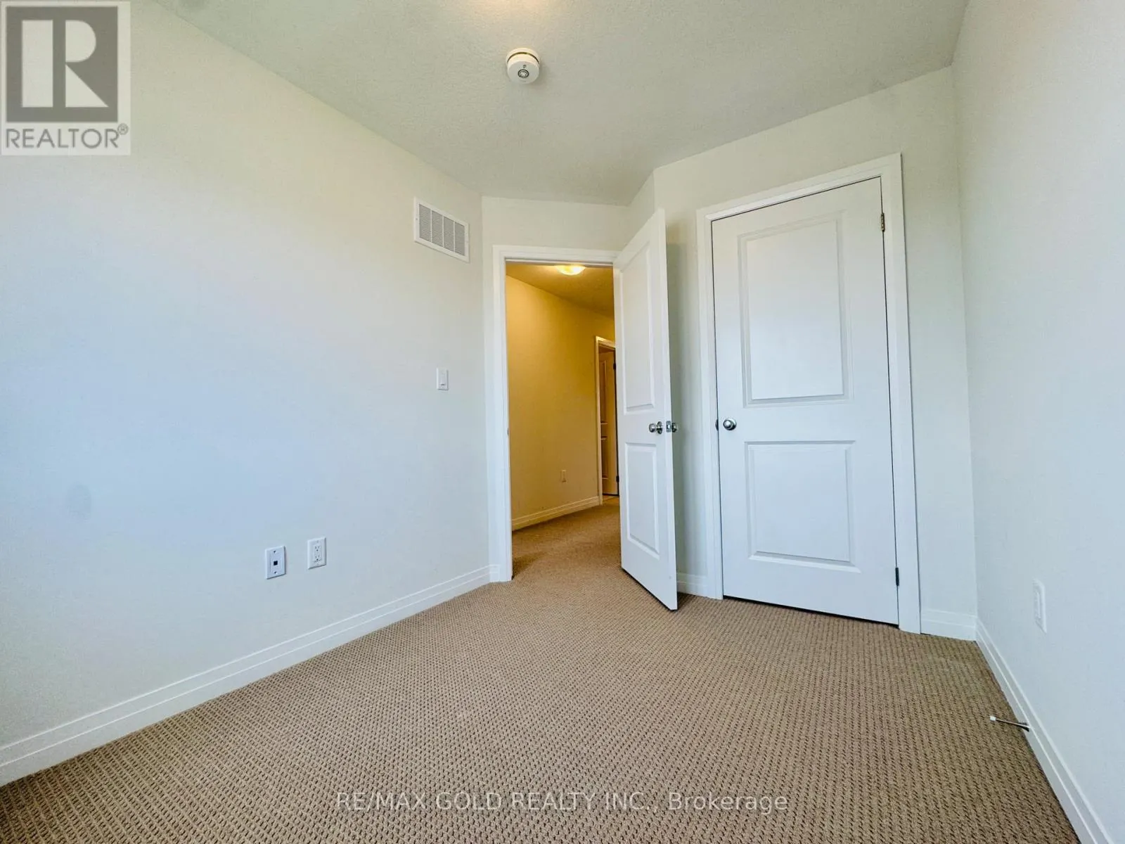 114 - 155 EQUESTRIAN WAY