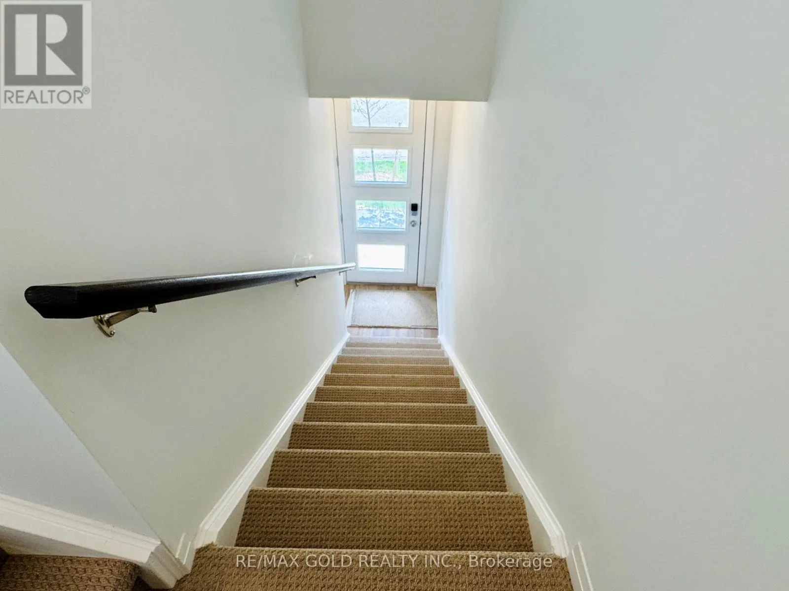 114 - 155 EQUESTRIAN WAY