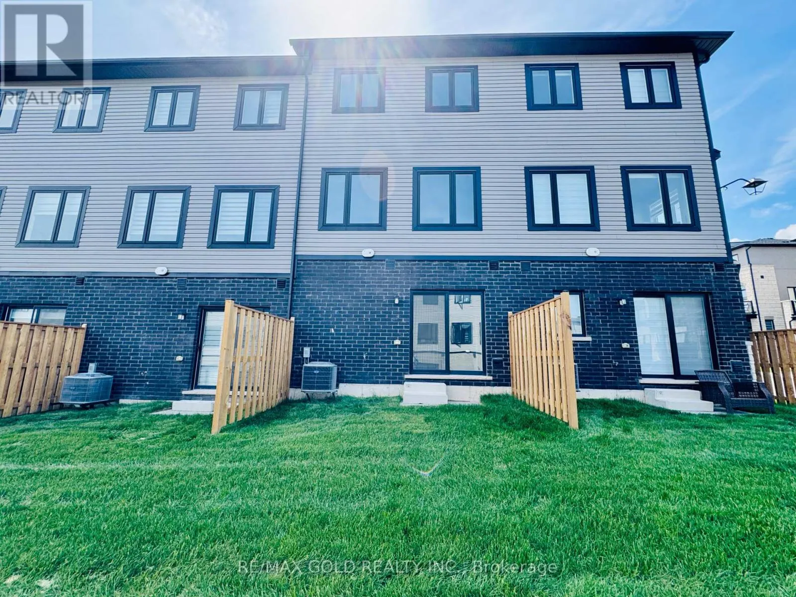 114 - 155 EQUESTRIAN WAY