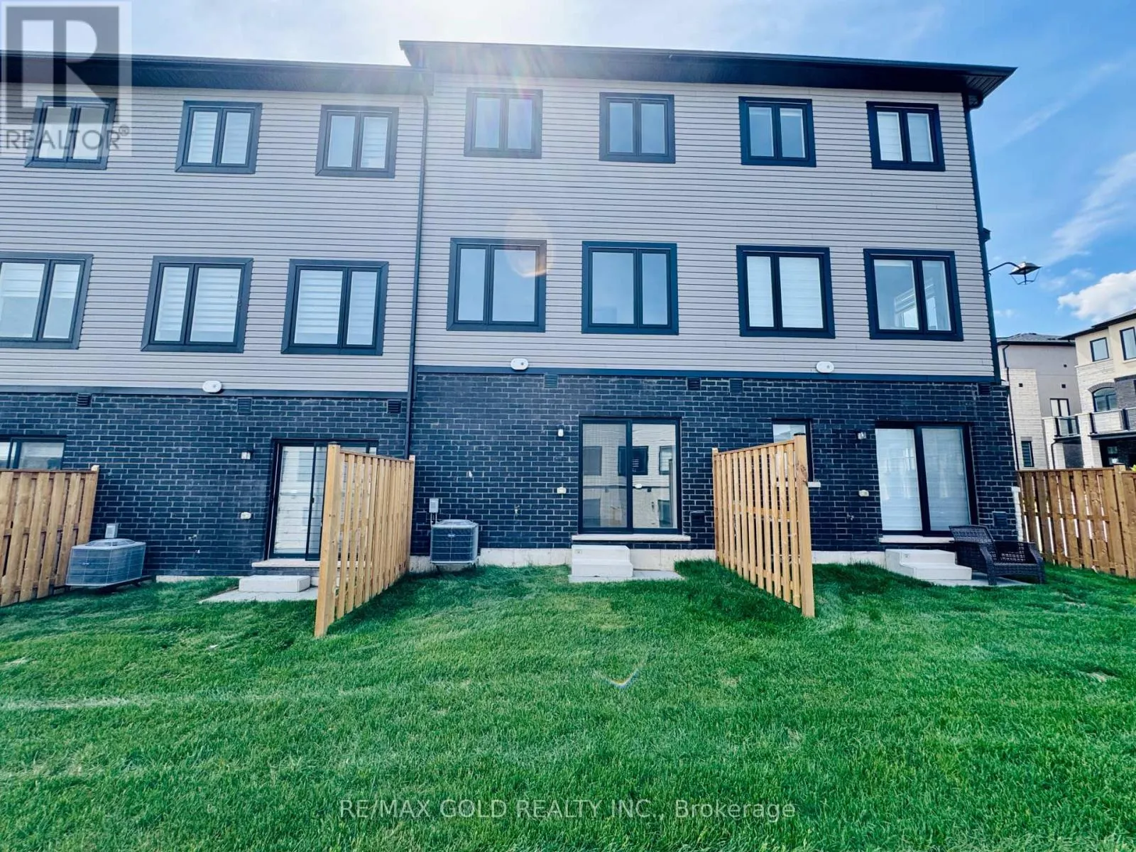 114 - 155 EQUESTRIAN WAY