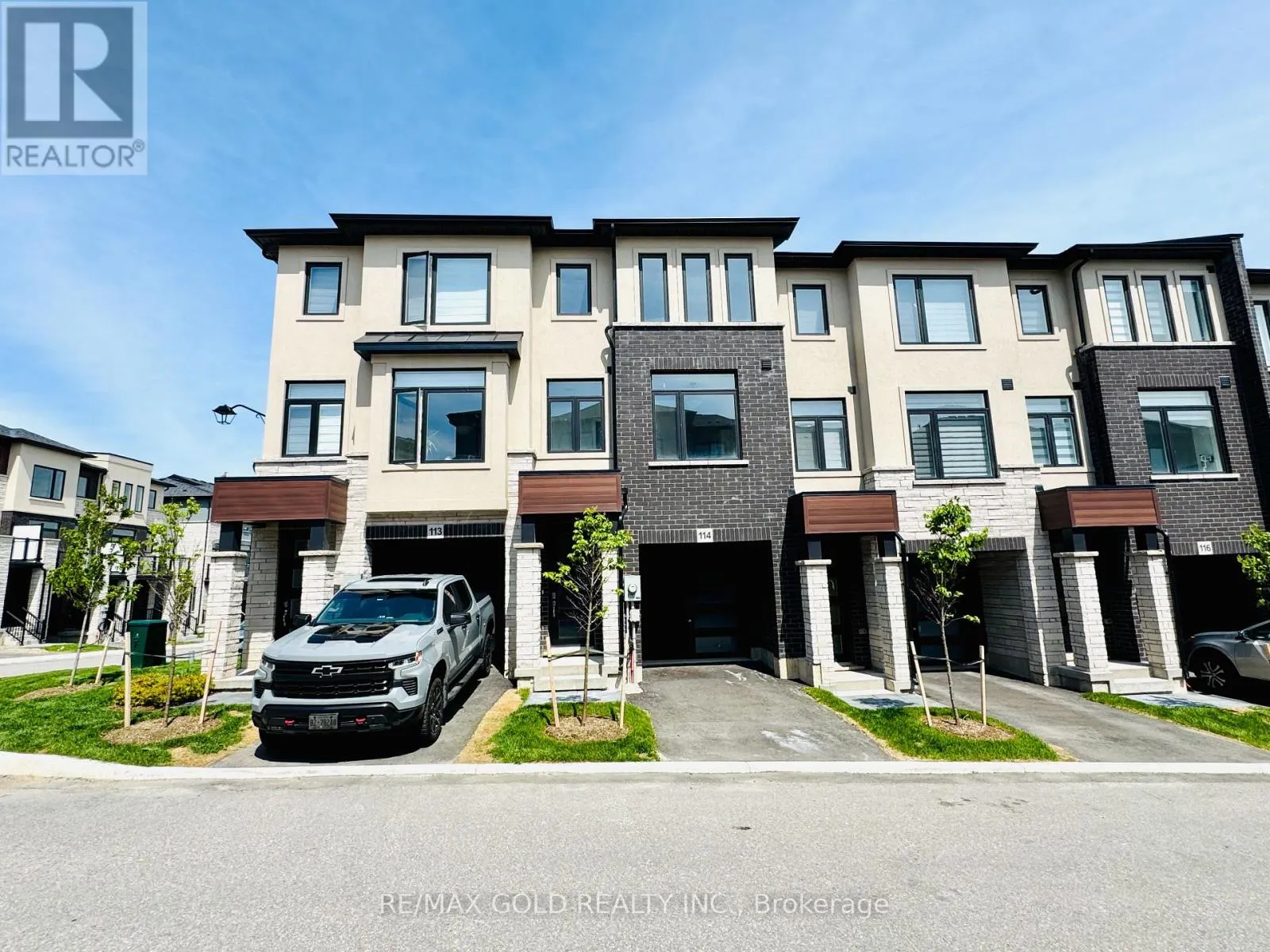114 - 155 EQUESTRIAN WAY