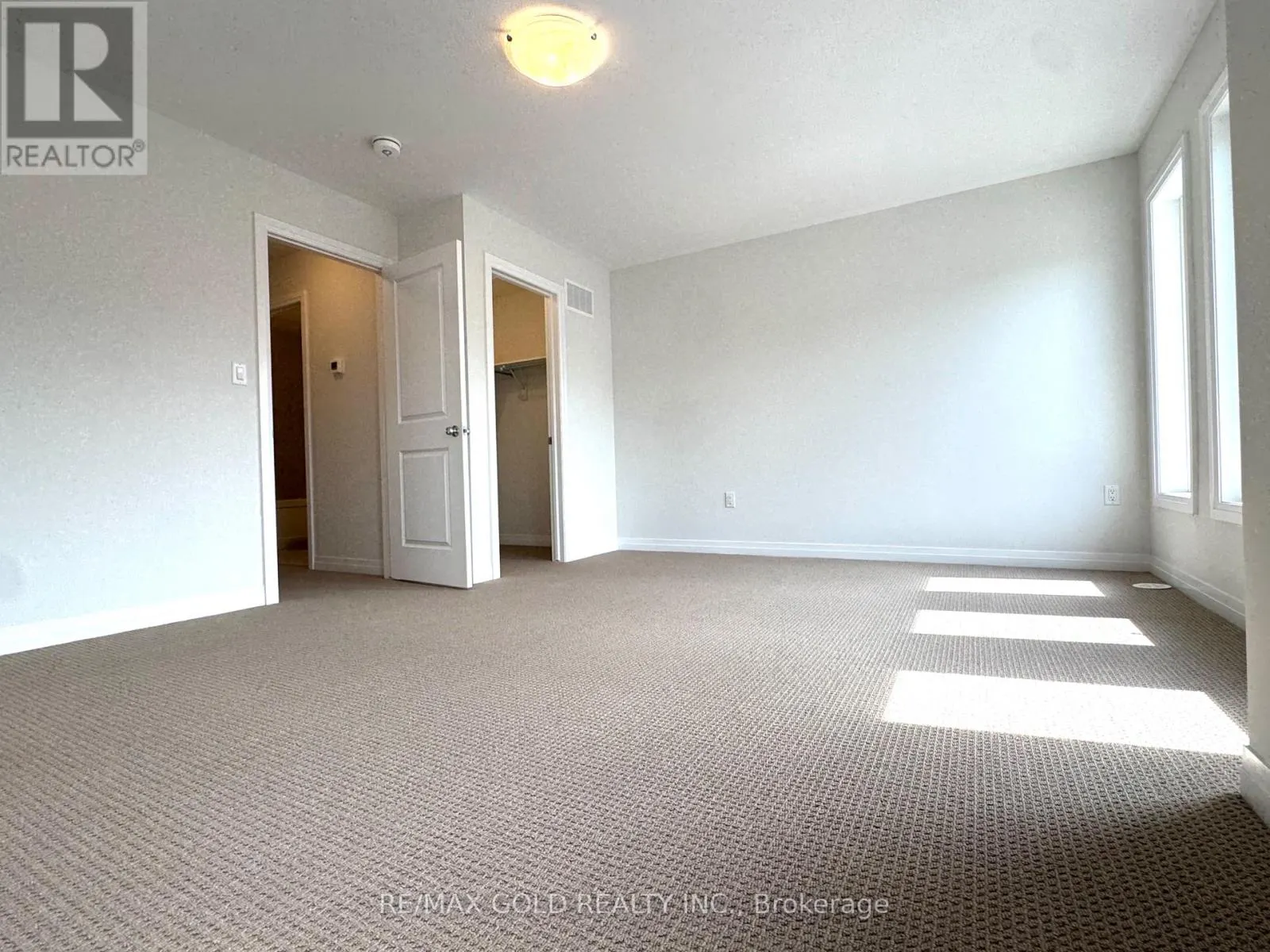 114 - 155 EQUESTRIAN WAY