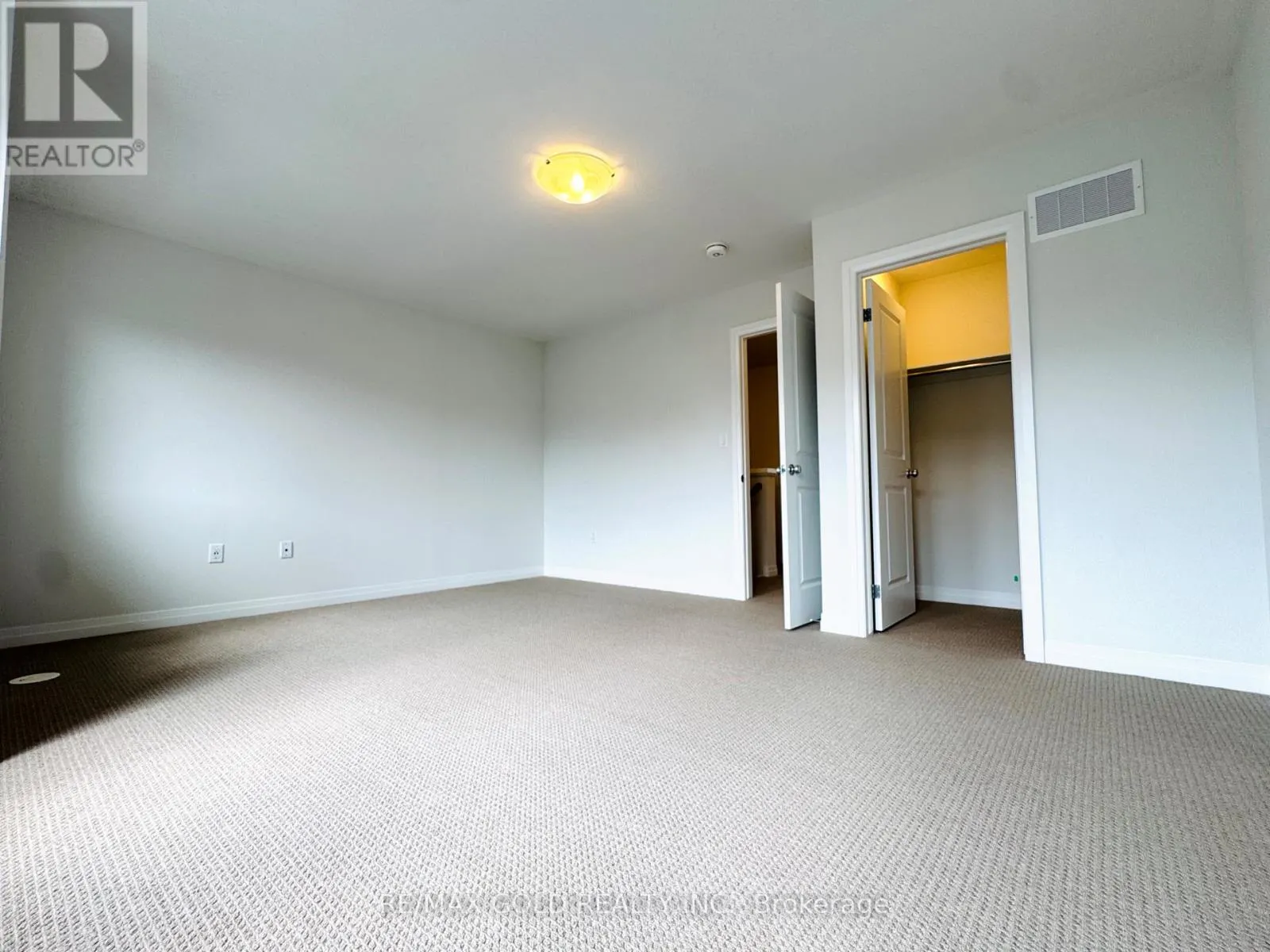 114 - 155 EQUESTRIAN WAY