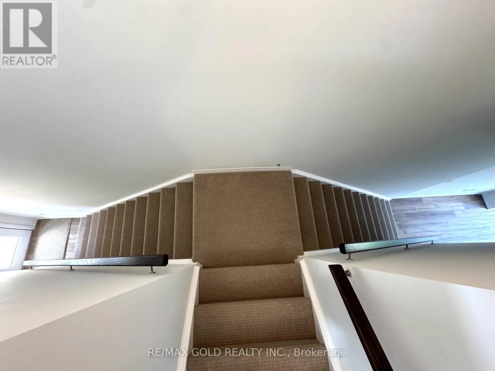 114 - 155 EQUESTRIAN WAY
