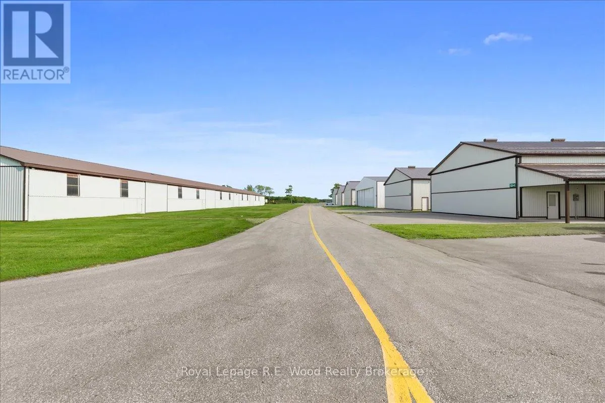 G2-14 - 244411 AIRPORT ROAD, #G2-14