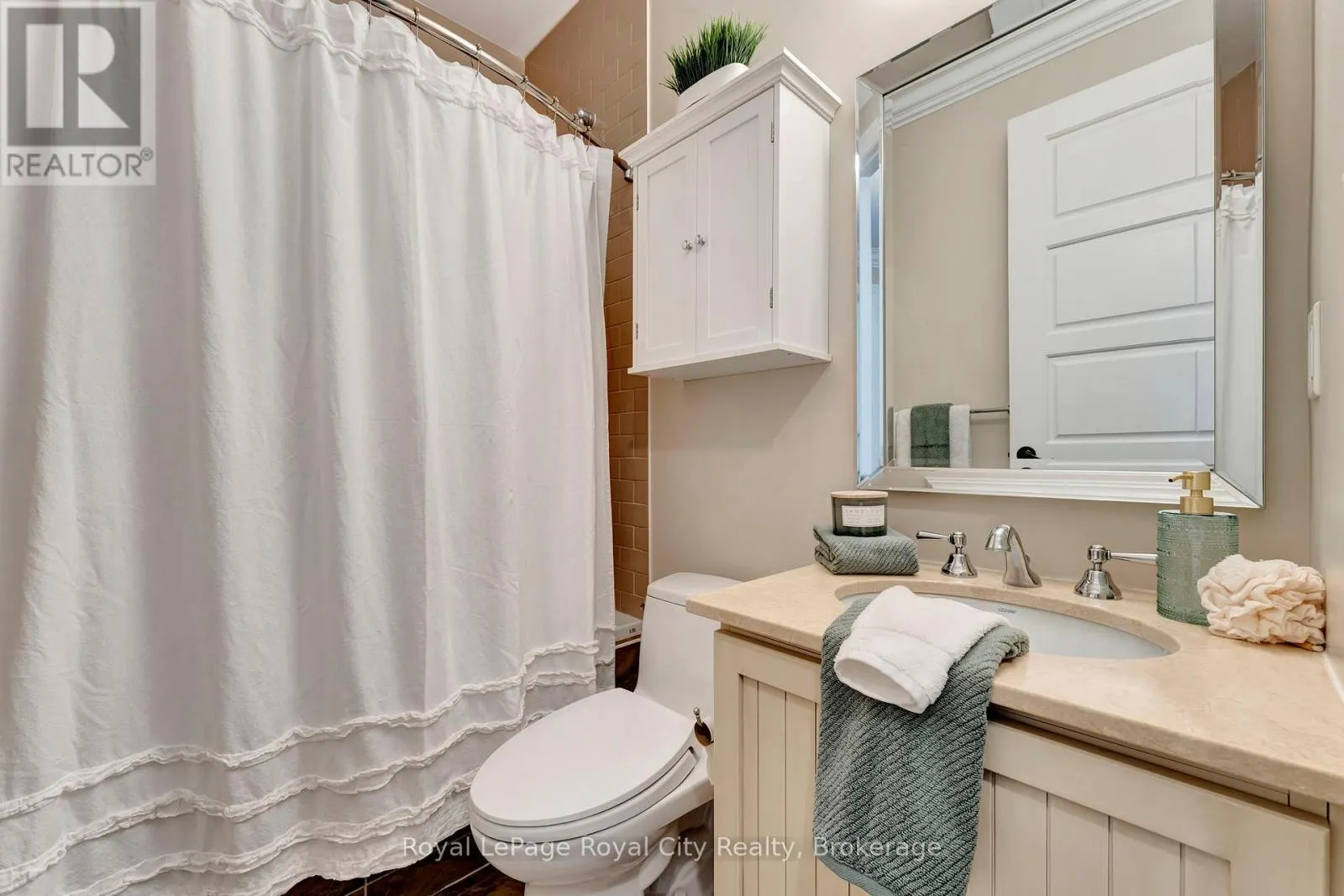114 ABERFOYLE MILL CRESCENT