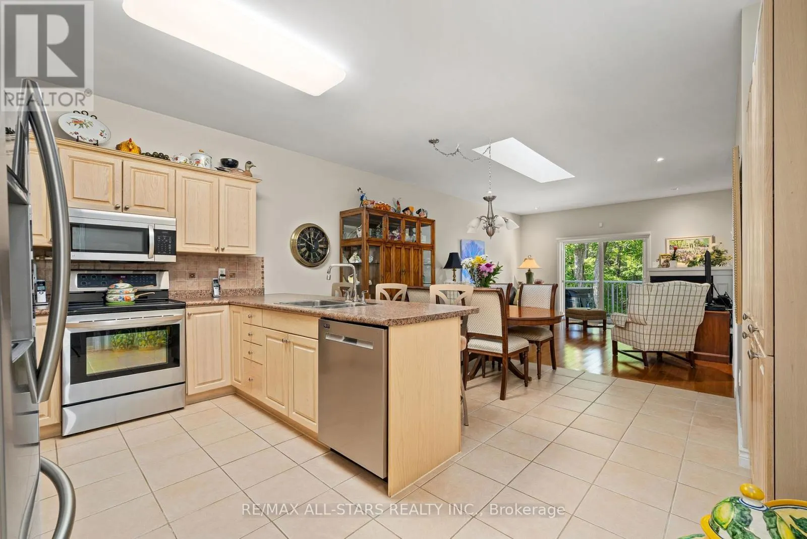 84A FRANCIS STREET E