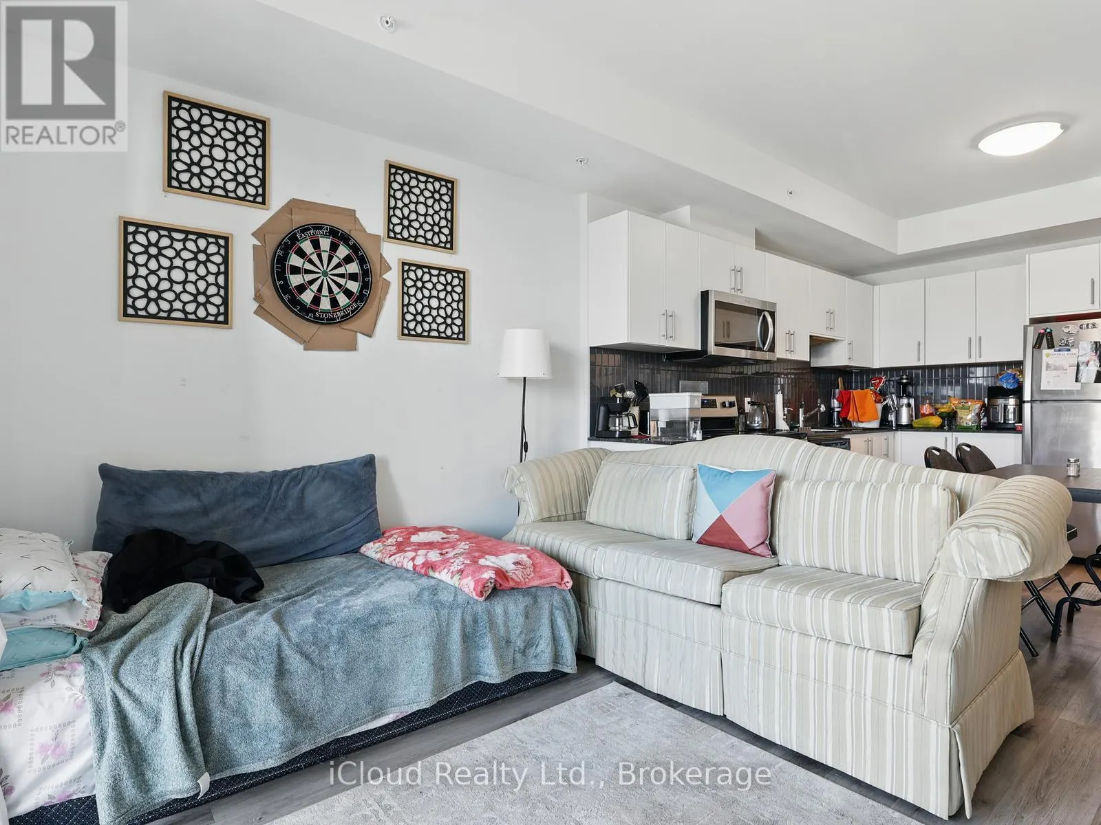 411 - 103 ROGER STREET