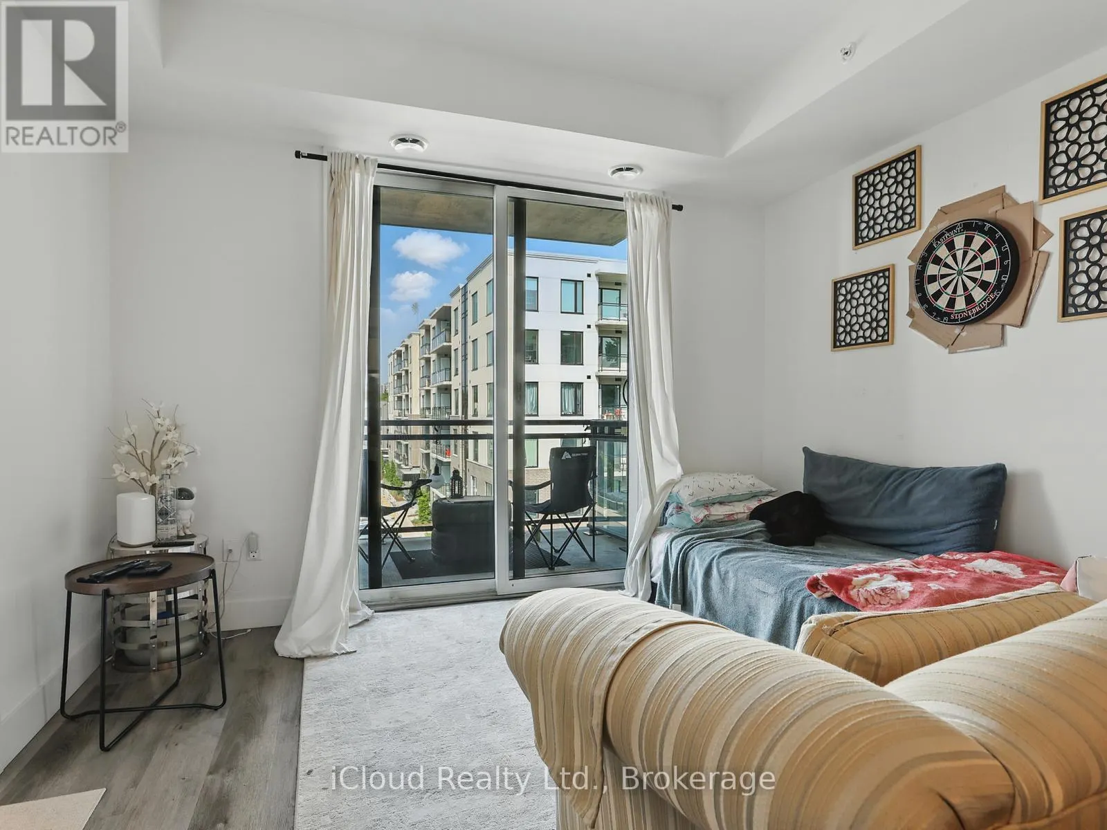 411 - 103 ROGER STREET