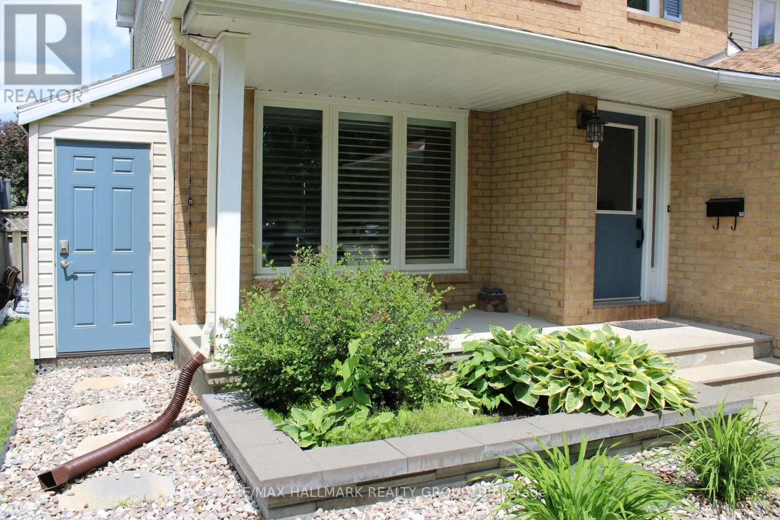 47 EMERALD MEADOWS DRIVE