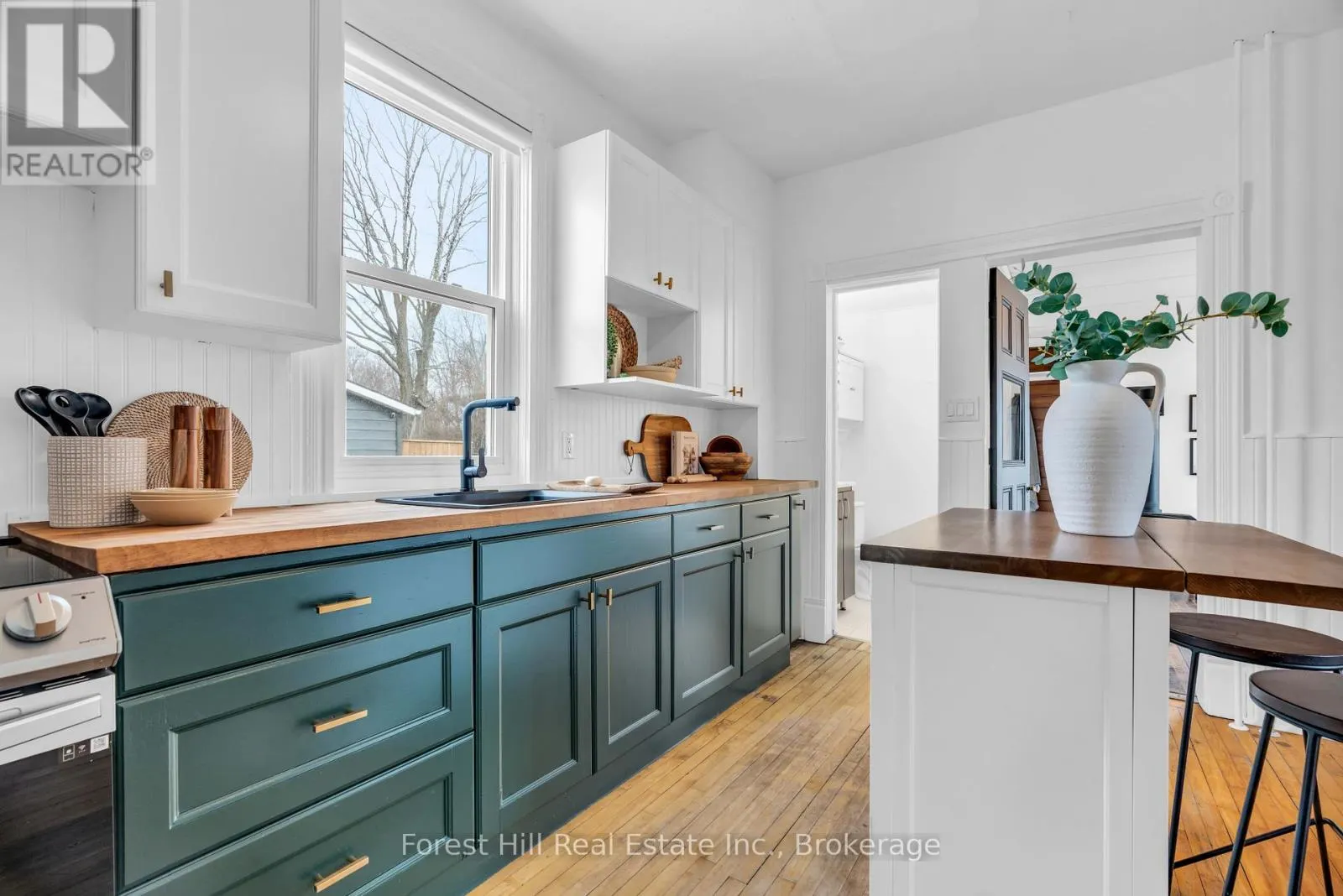 184 BOUCHER STREET E