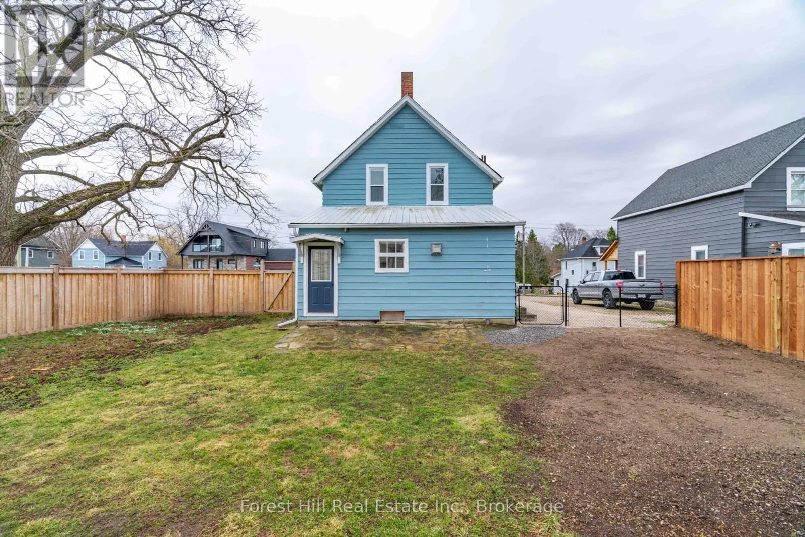 184 BOUCHER STREET E