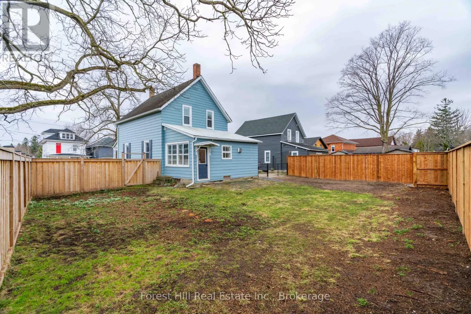 184 BOUCHER STREET E