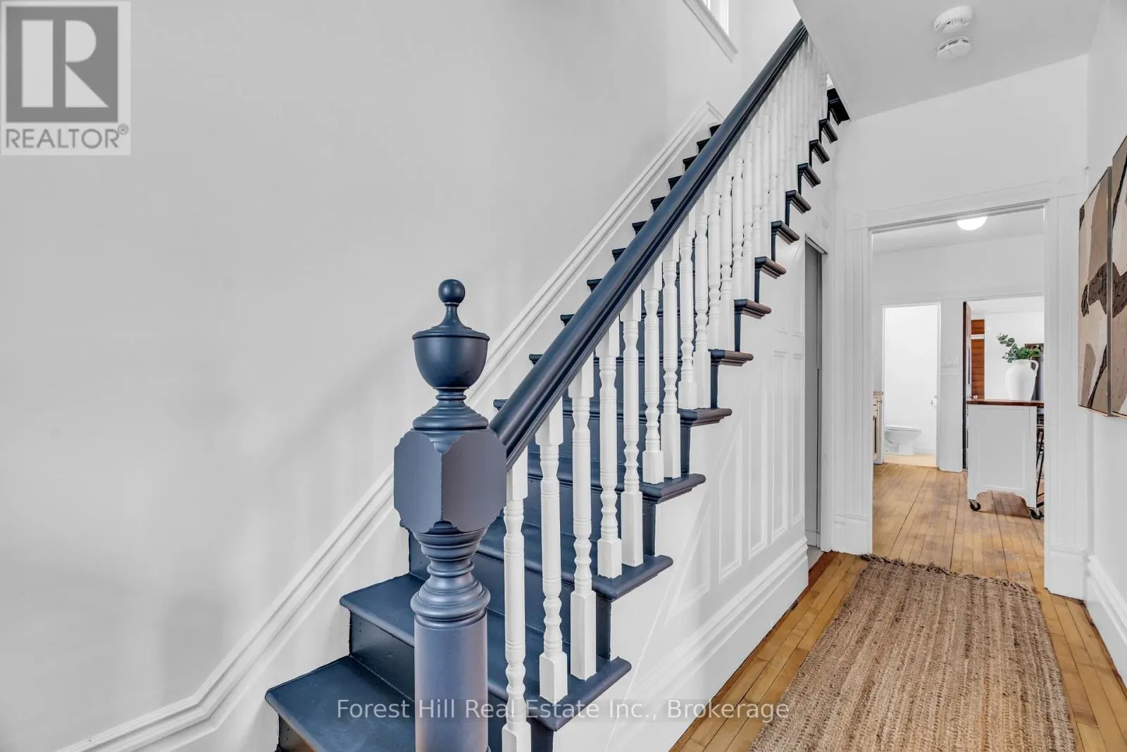 184 BOUCHER STREET E