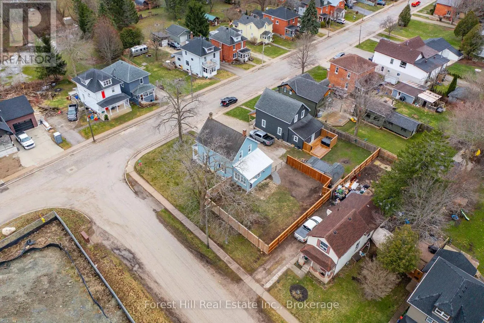 184 BOUCHER STREET E