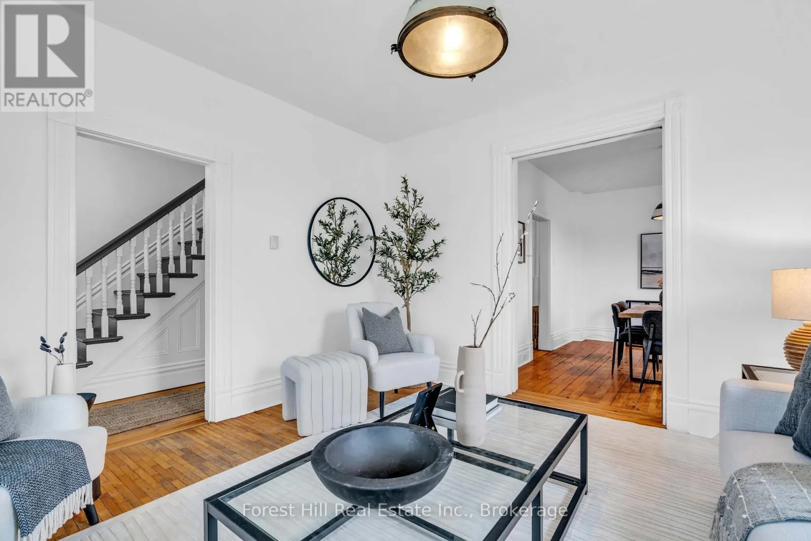 184 BOUCHER STREET E