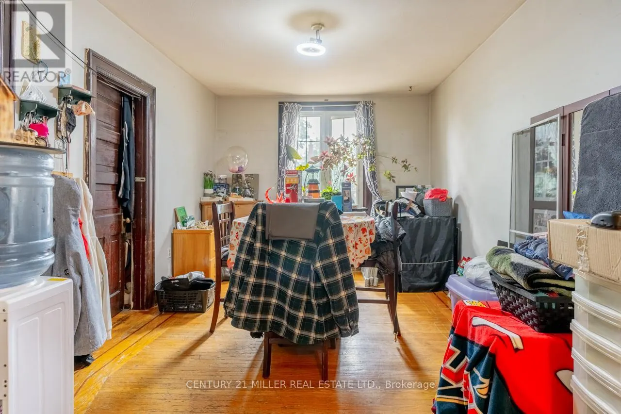 124 GLADSTONE AVENUE
