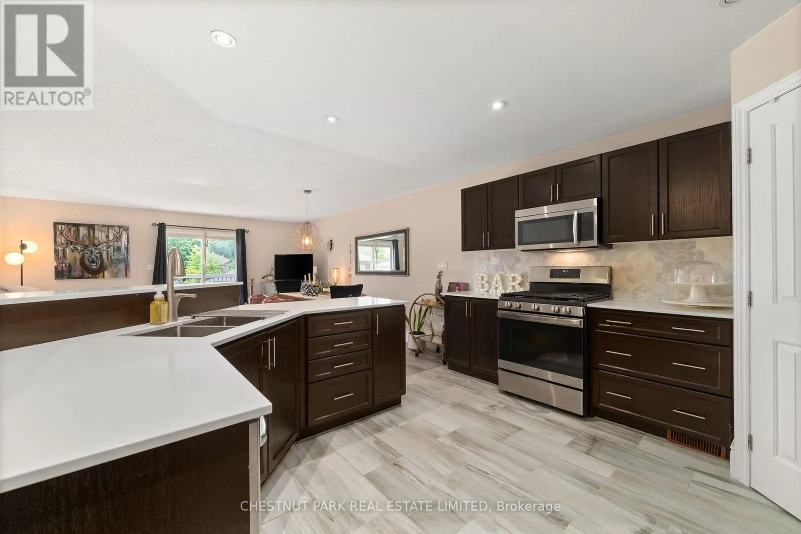140 ISLANDVIEW DRIVE