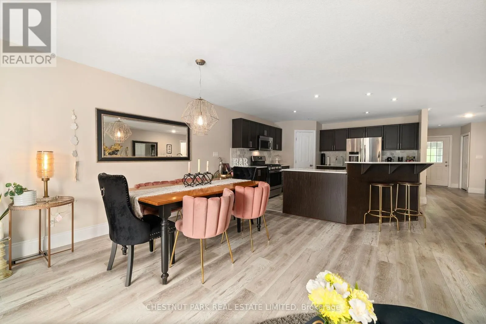 140 ISLANDVIEW DRIVE