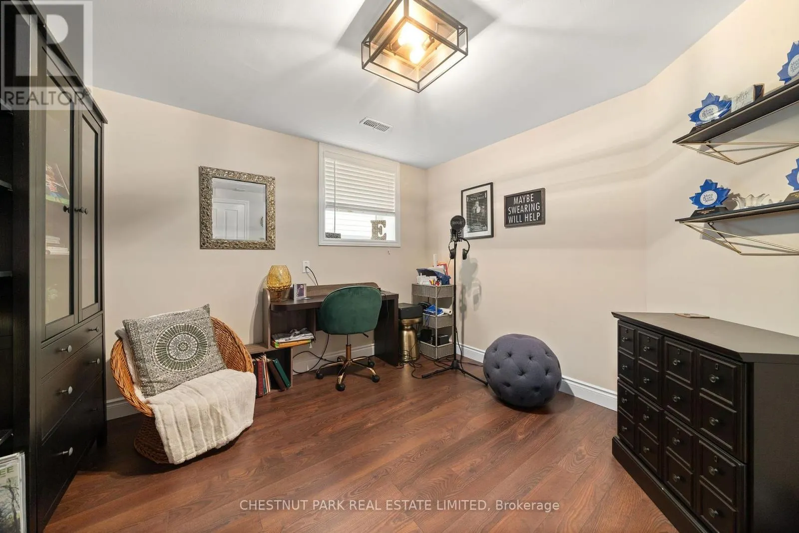 140 ISLANDVIEW DRIVE