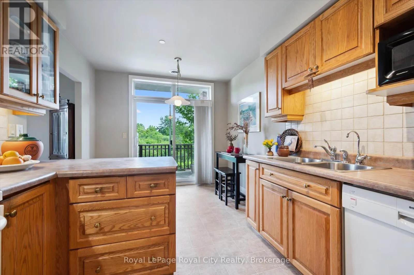 112 - 71 BAYBERRY DRIVE, #112