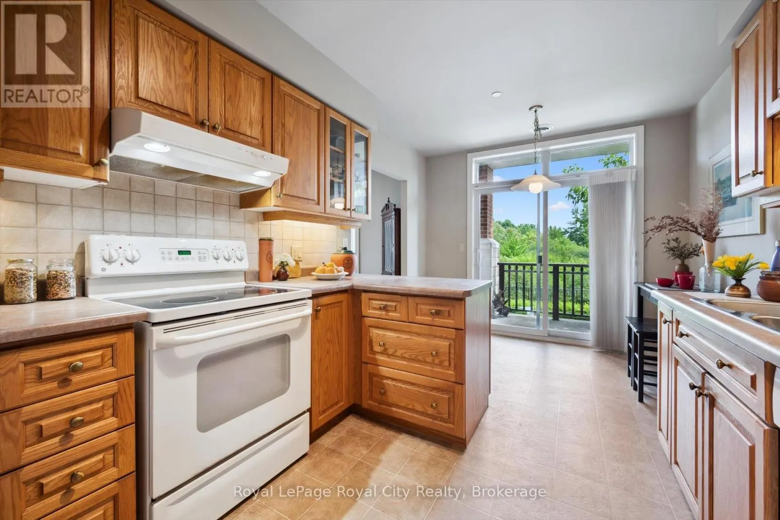 112 - 71 BAYBERRY DRIVE, #112