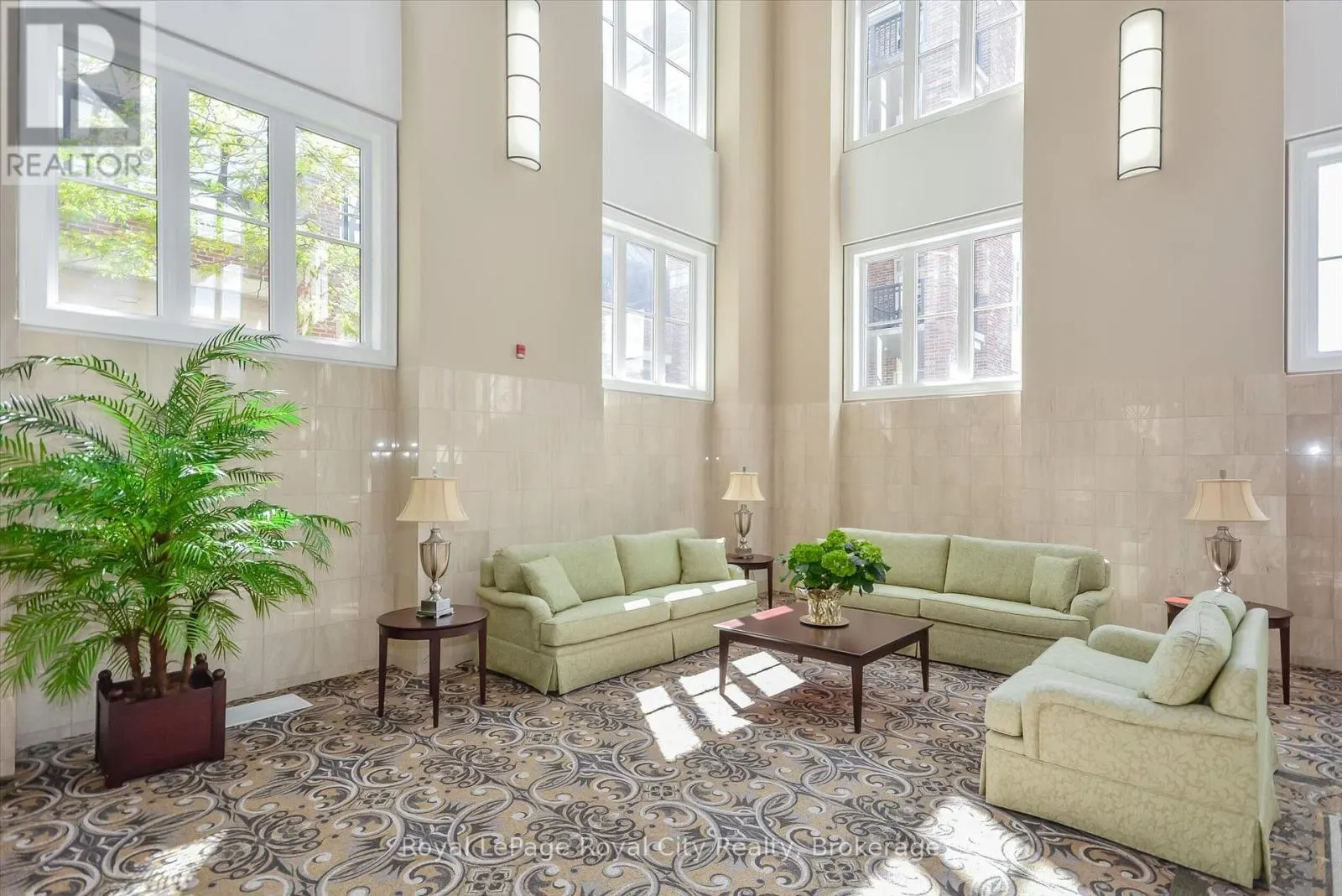 112 - 71 BAYBERRY DRIVE, #112