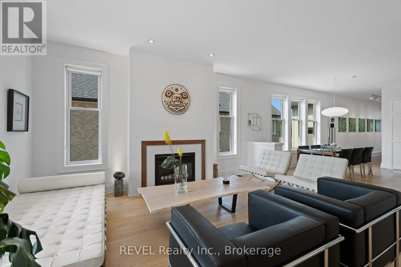 34 RAIANA DRIVE