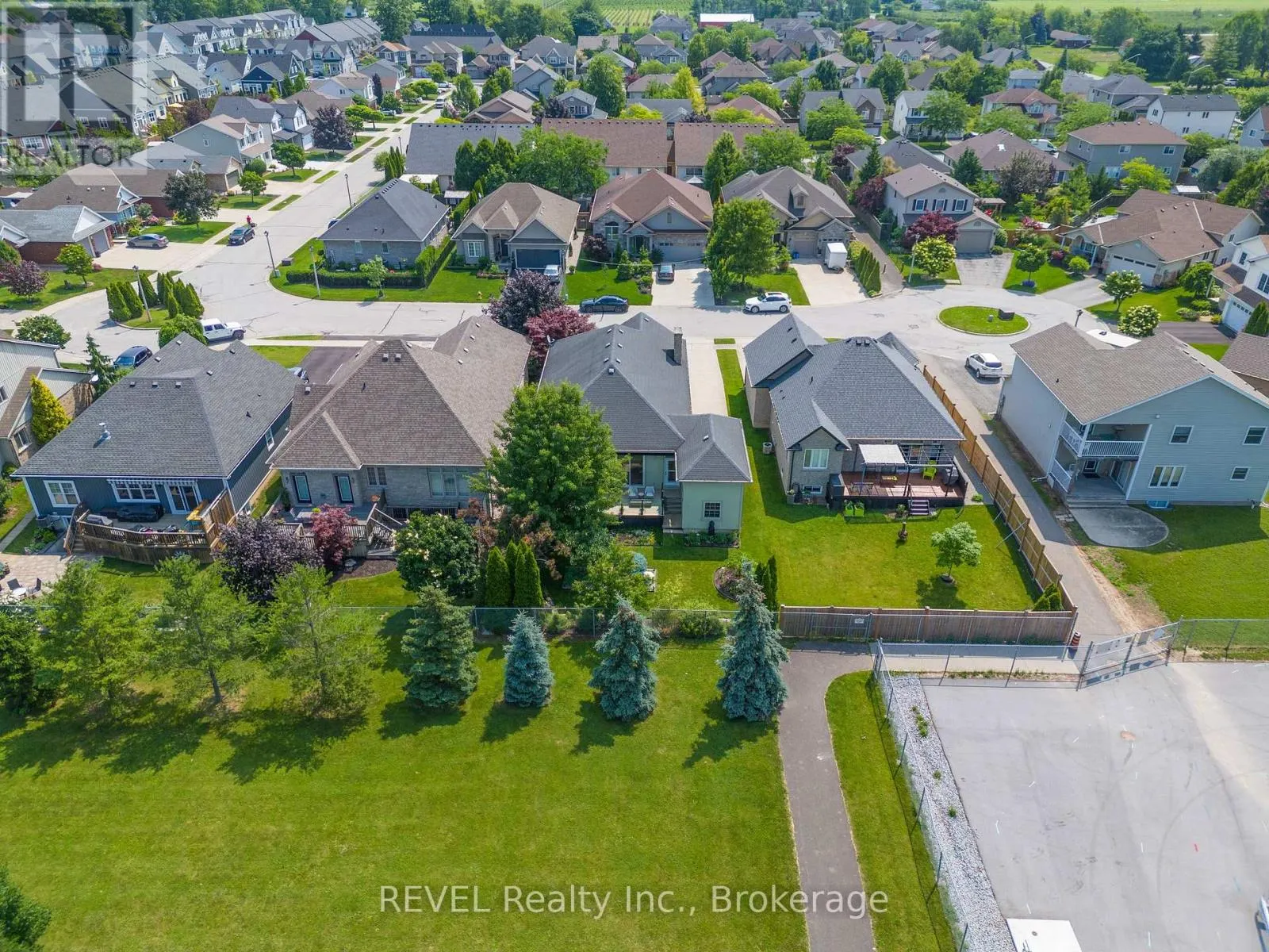 34 RAIANA DRIVE