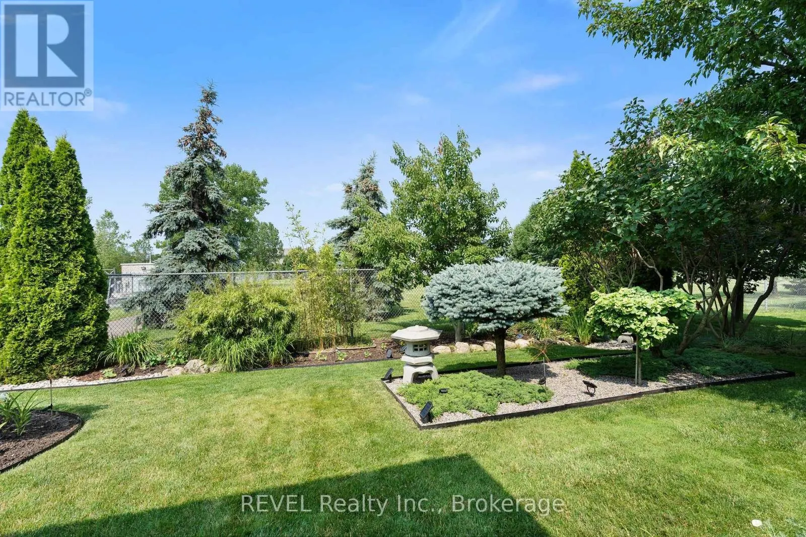 34 RAIANA DRIVE
