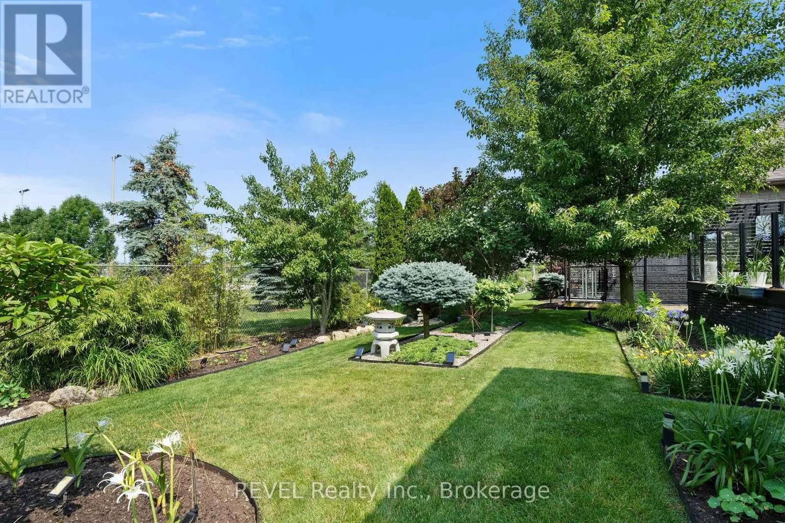 34 RAIANA DRIVE