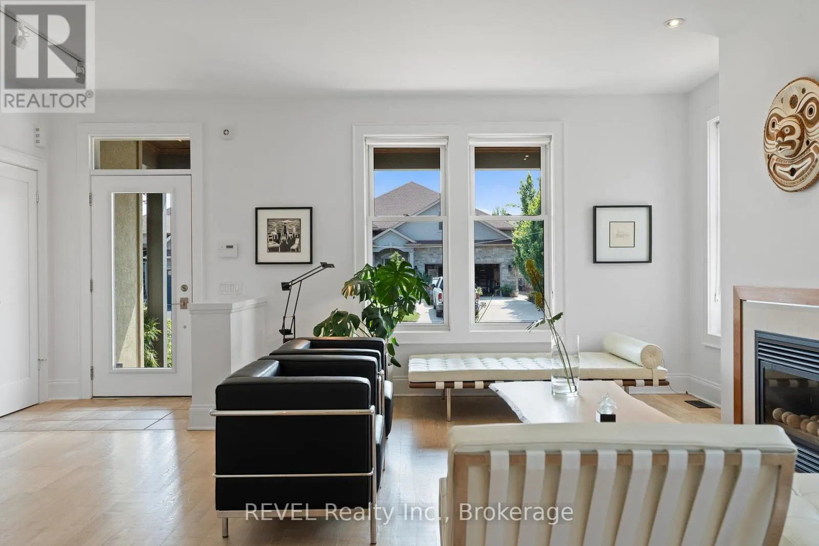 34 RAIANA DRIVE