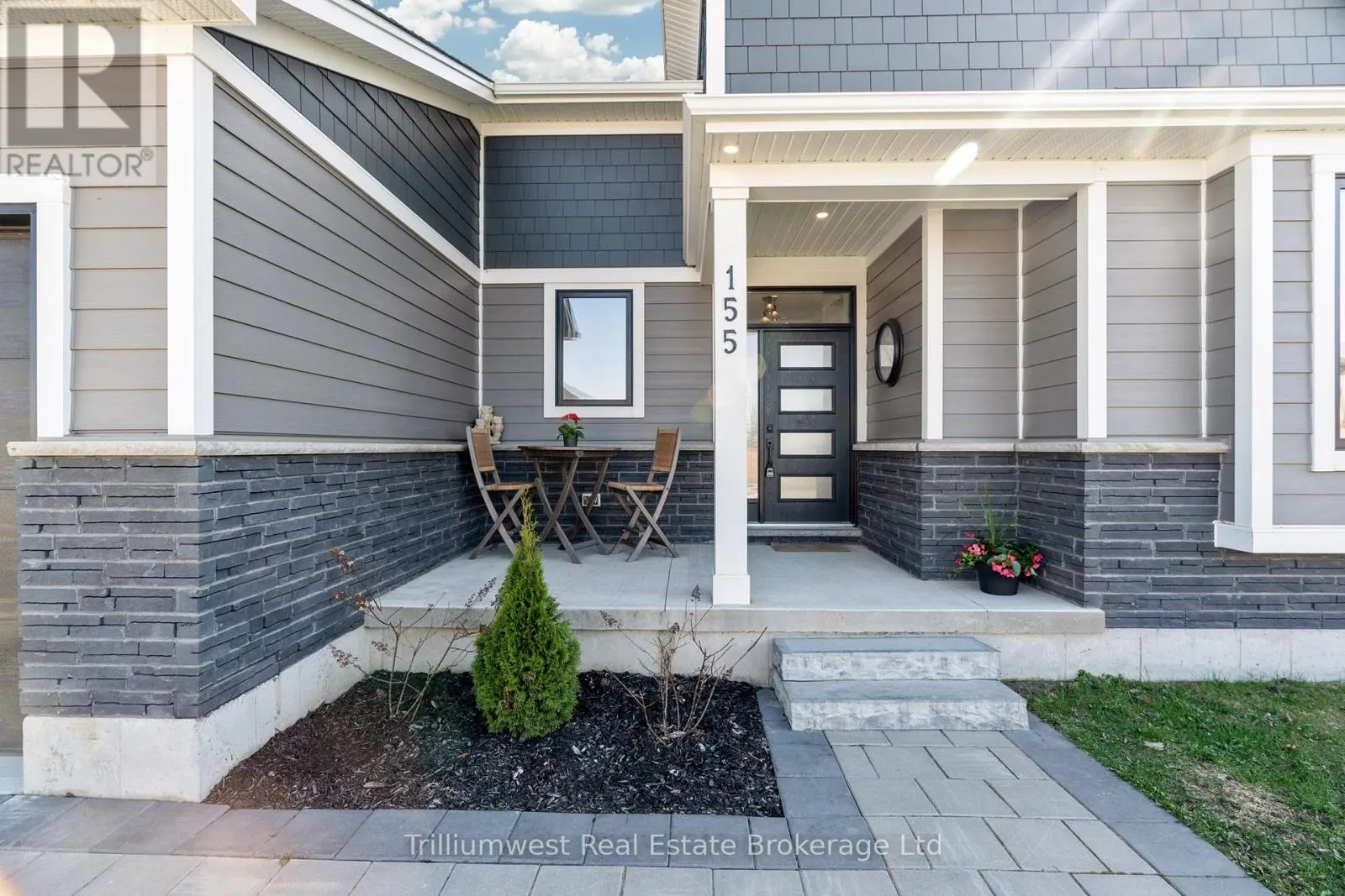 155 MCLEOD STREET