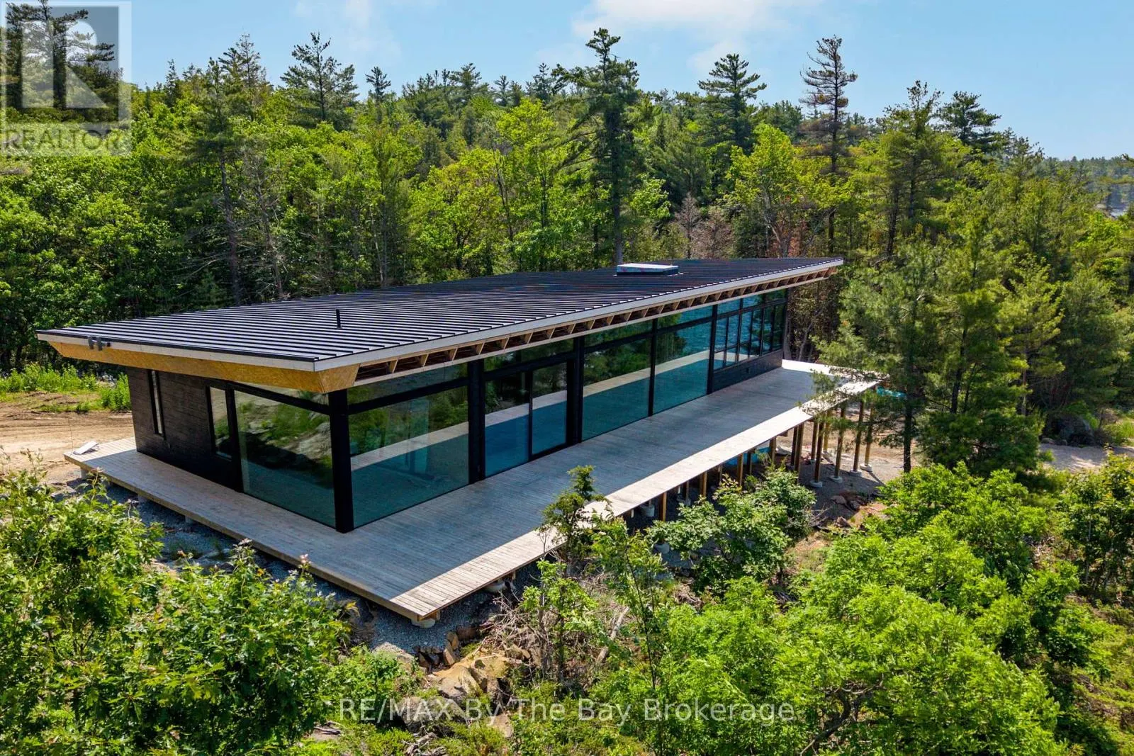 11324 ISLAND 1810/BONE ISLAND